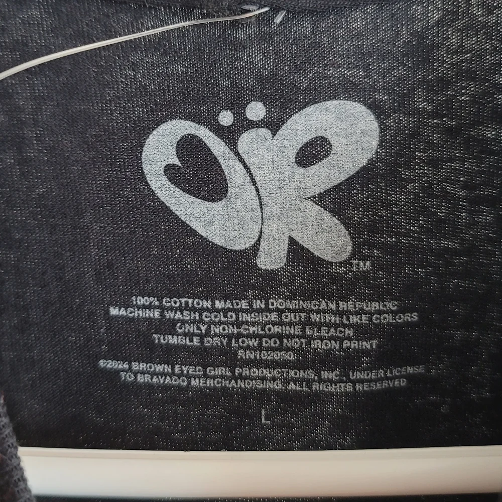🆕️ Olivia Rodrigo Official Guts Tour Graphic Tee - Picture 3 of 7